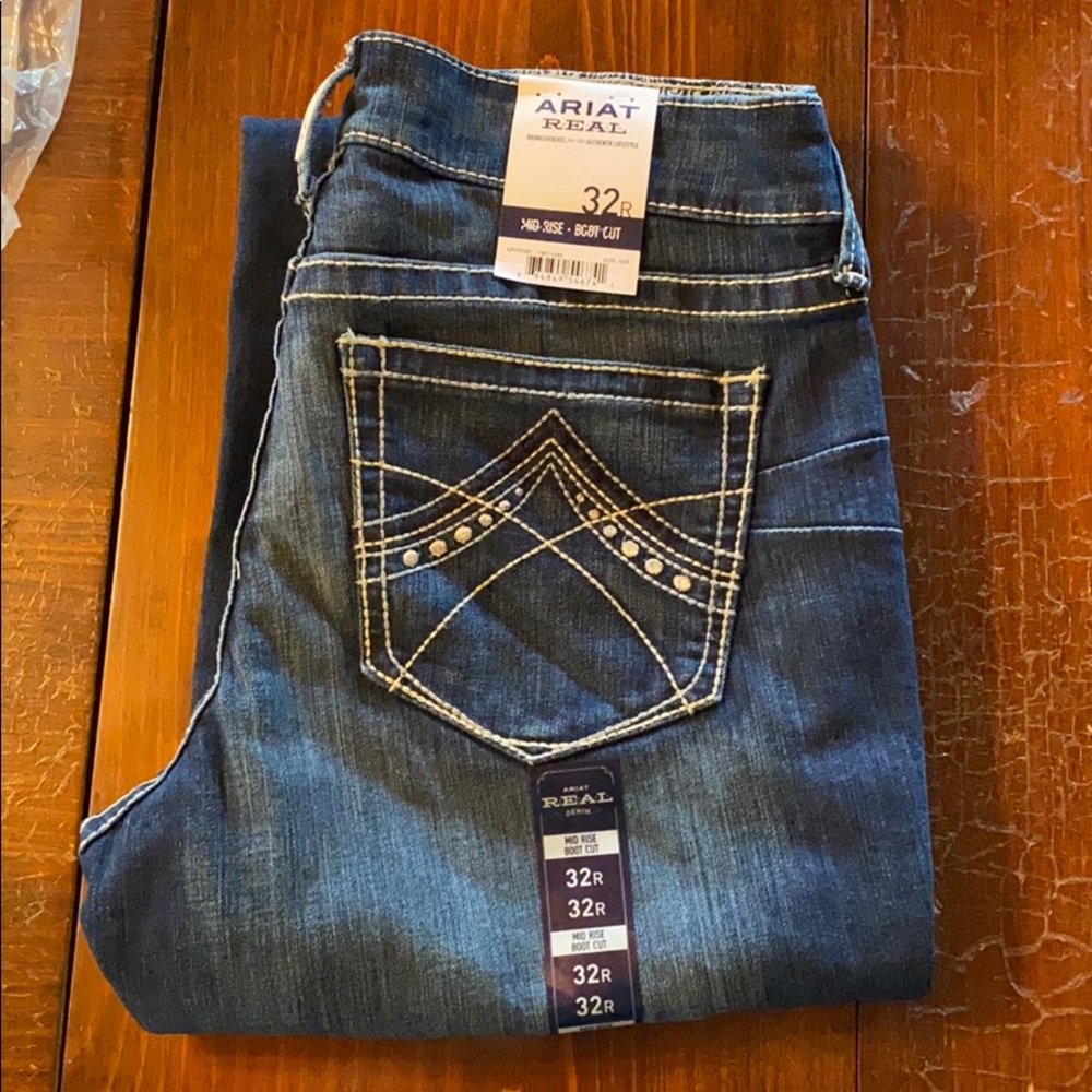 Ariat Women’s REAL midrise bootcut jean
